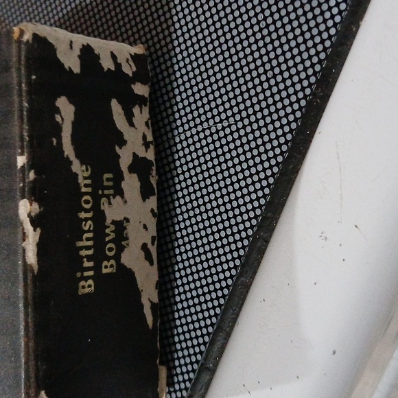 Avon birthstone bow pin - Picture 4 of 4